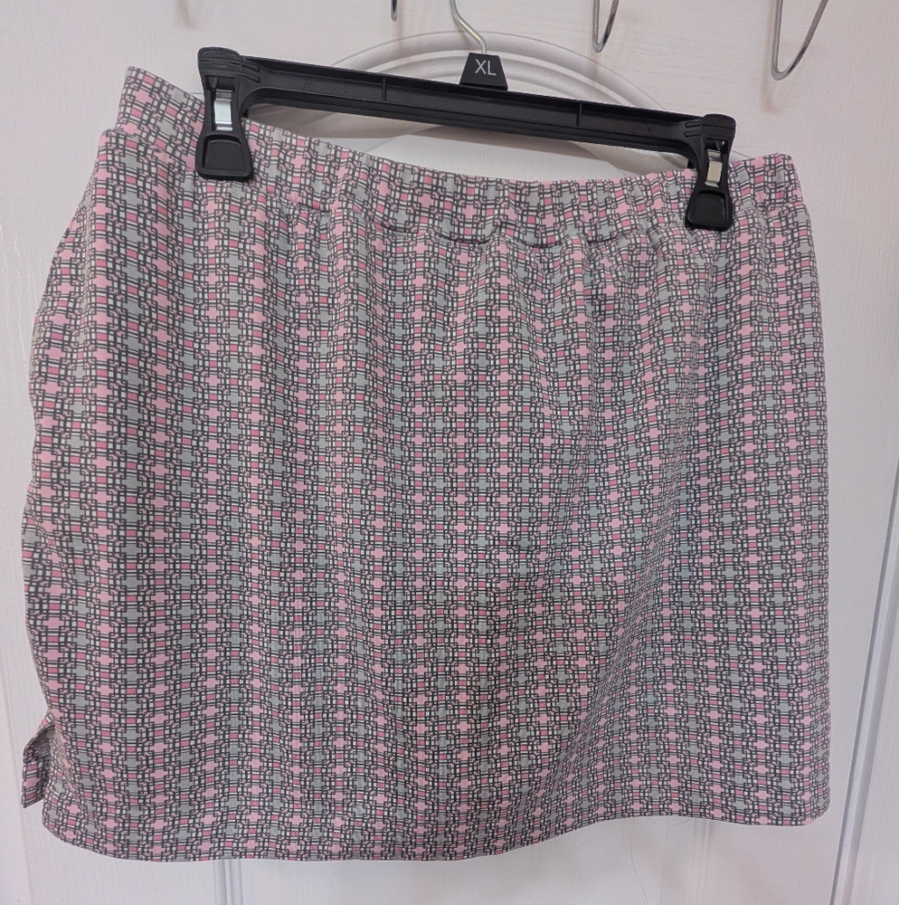 Swing Pink and Gray Patterned Skort